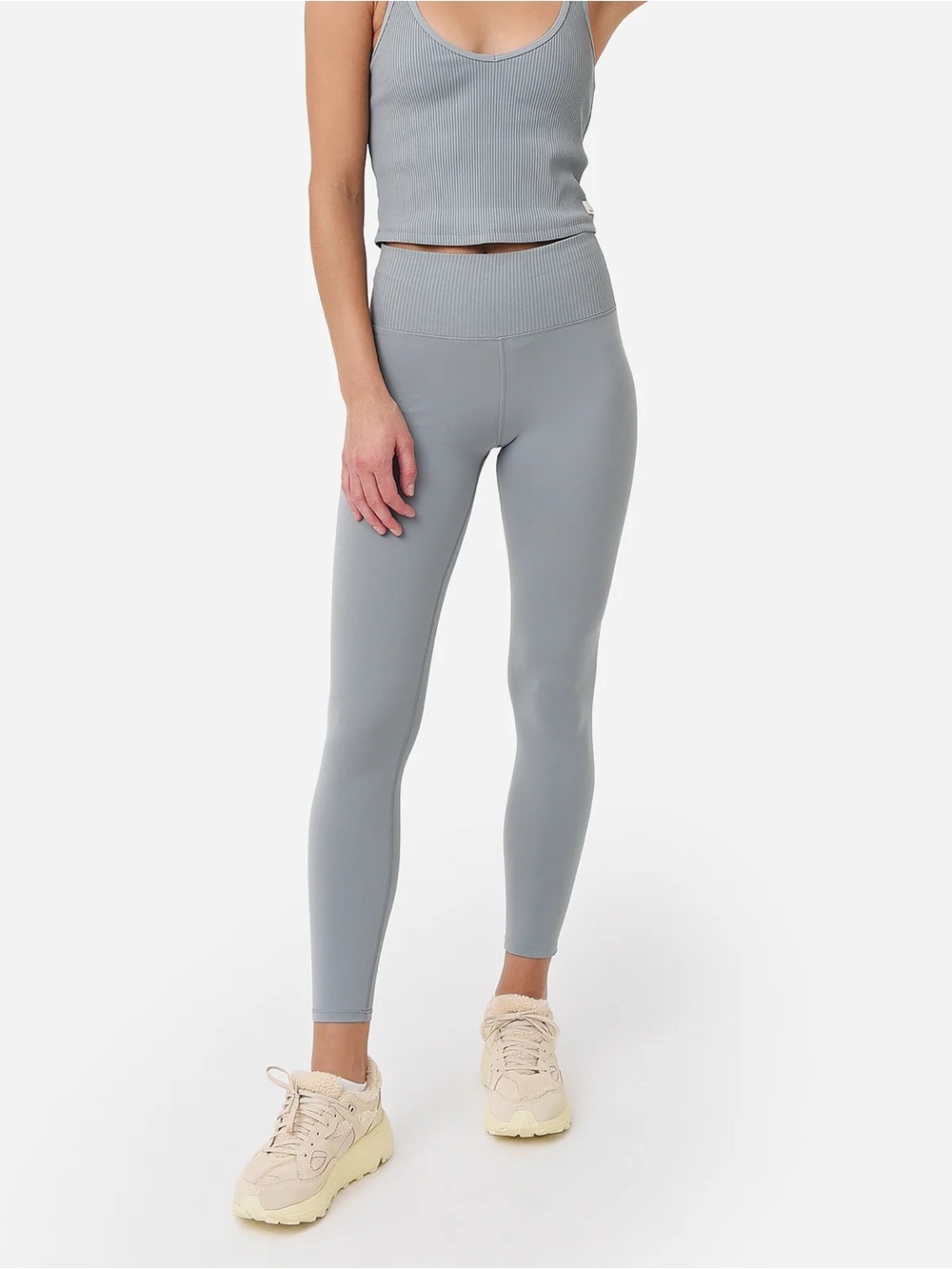 Vuori rib studio legging 7/8 grey size Medium